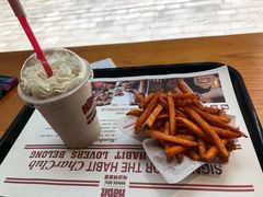 -The Habit Burger Grill 哈比特汉堡(复兴soho店)