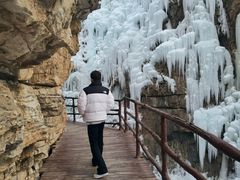 -大平台龙居瀑布旅游区