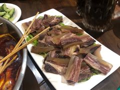 -乡土黄·鲜牛肉火锅·小龙虾(兴业街店)