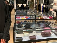 -GIVENCHY(佛罗伦萨小镇奥莱店)