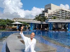 -池畔烧烤自助·海鲜·M秀演出(美高梅度假酒店)