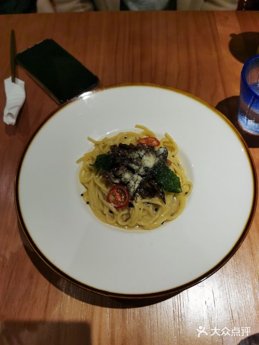 POKEE VIA&Brunch·维娅(重庆来福士店)牛肝菌奶油意面图片