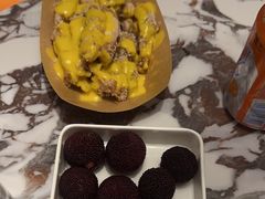 -涨巢·潮玩水疗局