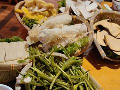 -民食香·腊排骨野生菌美食(木府店)