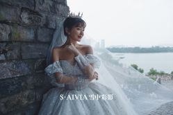 -雪中彩影婚纱摄影·微光艺术中心