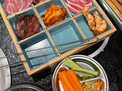-烤路里·韩国品质自助烤肉(石路天虹4号店)