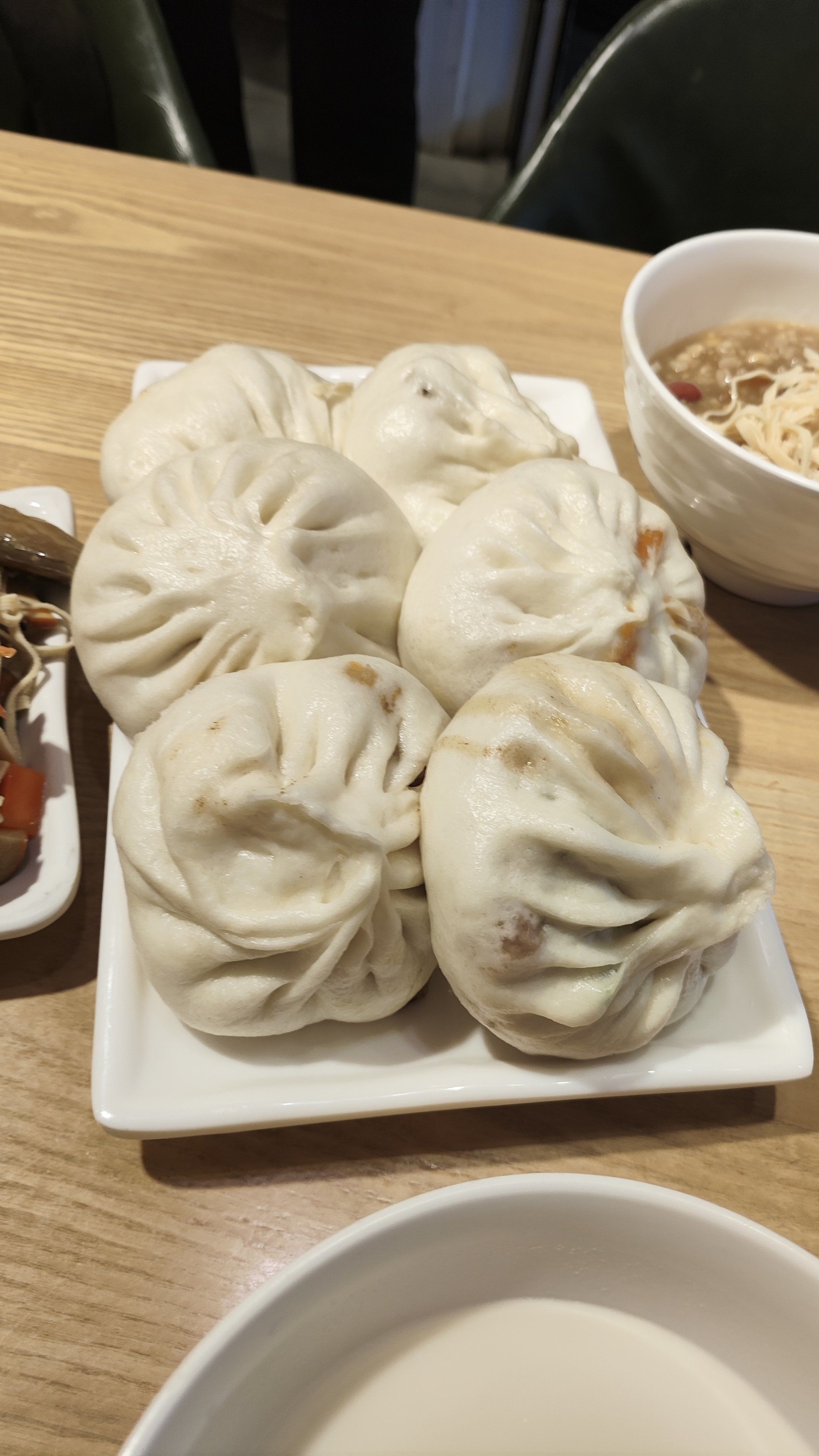 好吃的红烧肉包子