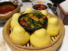 御街窝窝头配小炒肉-绿茶餐厅(成都太古里店)