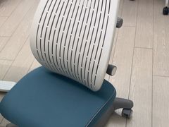 -康朴乐儿童学习桌椅(蓝色港湾店)