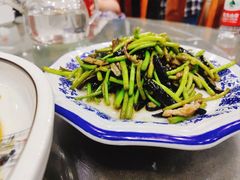 野芦蒿炒臭干-广迎居老正兴菜馆