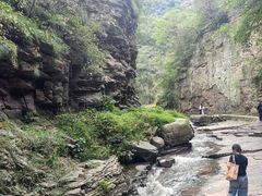 -龙潭大峡谷