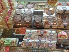 面包甜点陈列柜-味多美(民星路店)