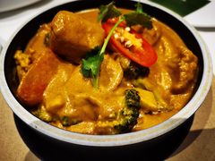 咖喱时蔬配手抓饼-若蘭慈·无国界素食料理(欢乐海岸店)