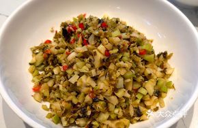 Sour Cabbage Stir-fried Wild Bamboo Shoot Cubes