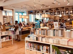 -猫的天空之城概念书店(北戴河蔚蓝海岸店)