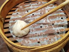 鲜肉小笼-老半斋(福州路店)