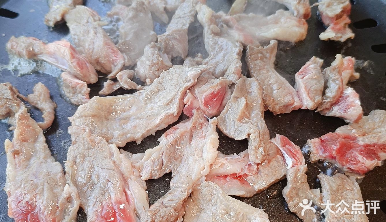 齐齐哈尔的烤肉真好吃，小炉匠的烤肉真实惠！