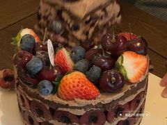 -山与蓝·轻糖鲜果蛋糕(勒泰店)