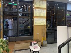 -半岛宠物医院24小时·内窥镜·牙科·碎石中心(府城大道店)