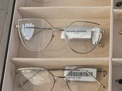 -目艮眼镜SHOWROOM(品牌集合店)