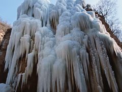 -大平台龙居瀑布旅游区