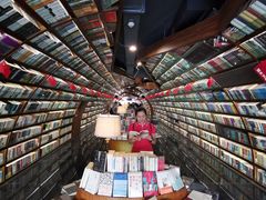 -钟书阁(珍园店)