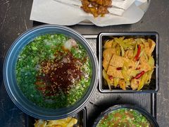 -臻老板牛肉面(光华路SOHO店)