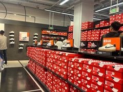 -王府井奥莱临潼小镇(临潼店)