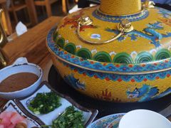 景泰蓝铜锅-毛辣果·贵州红酸汤牛肉火锅(西单店)