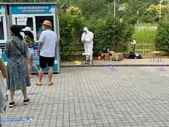 -家乐福(四元桥购物中心店)