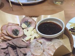 -东方饺子王(重庆路亚泰店)