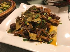 -唐师傅湘西名菜馆(武陵路店)