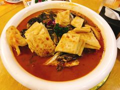 -阿三鱼头泡饼·家常菜