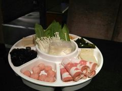-鸡遇虾煲干锅火锅(小寨金莎店)