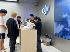 -DJI大疆(深圳华强北曼哈授权体验店)