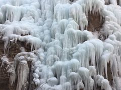 -大平台龙居瀑布旅游区