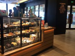面包甜点陈列柜-星巴克臻选(华堂·新辰汇店)
