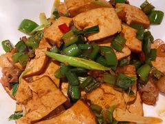 攸县香干炒黑猪肉-悦融琥珀·京鲁菜·海味珍品(西单店)