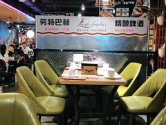 大堂-喝丢一只鞋海鲜烧烤·海肠捞饭(东关街店)