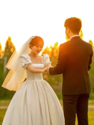 -雪中彩影婚纱摄影·微光艺术中心