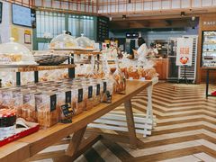 面包甜点陈列柜-牛角村(大族广场店)