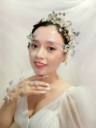 -红馆妆造(中央大街店)