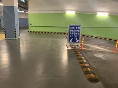 -东方嘉里中心-停车场