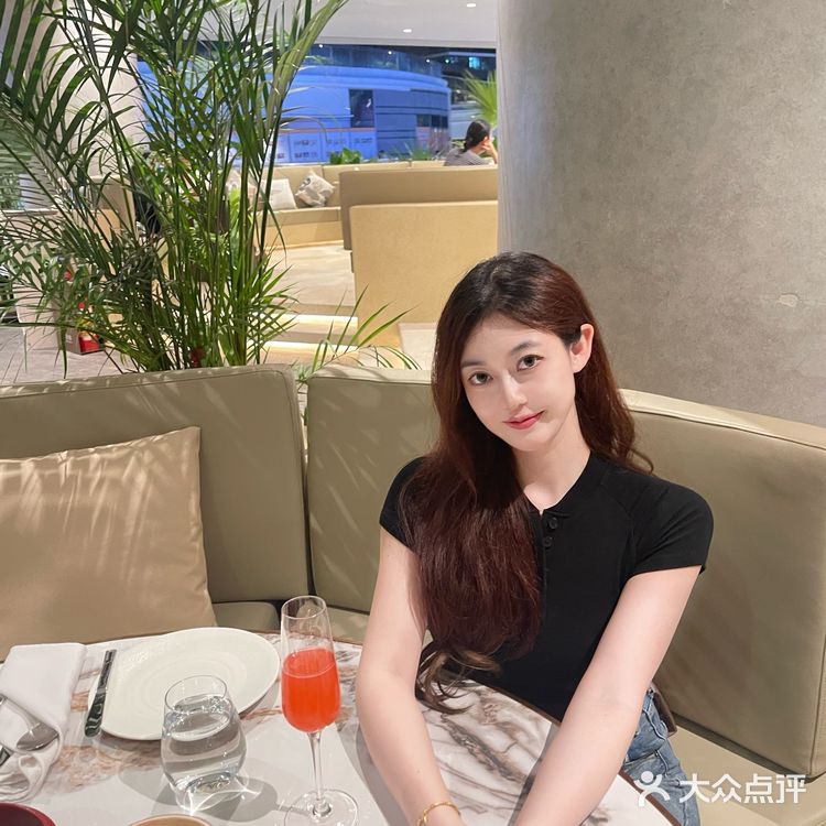 Omg 快来吃发财牛排啦！在深圳摩天轮下💕