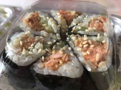 鱼肉小卷-新一番三文鱼寿司(大东海店)