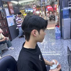 -藤野造型专业烫染接发