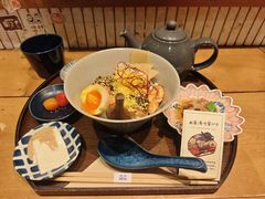-啢啢茶寮(芳华横街店)