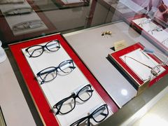 -目艮眼镜SHOWROOM(品牌集合店)