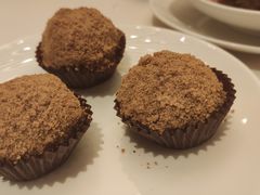 黑芝麻擂沙汤圆-利苑酒家(宜安广场店)
