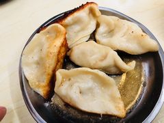 -黄阿姨锅贴大王(万航渡路店)